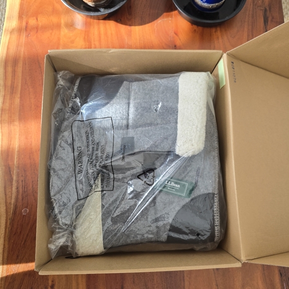 L.L. Bean Gray and Black Men's Size 9 Boot Liners - Picture 7 of 9